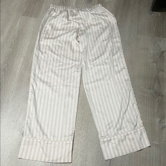 Victoria’s Secret Striped Satin Pajama Set - Picture 16 of 16